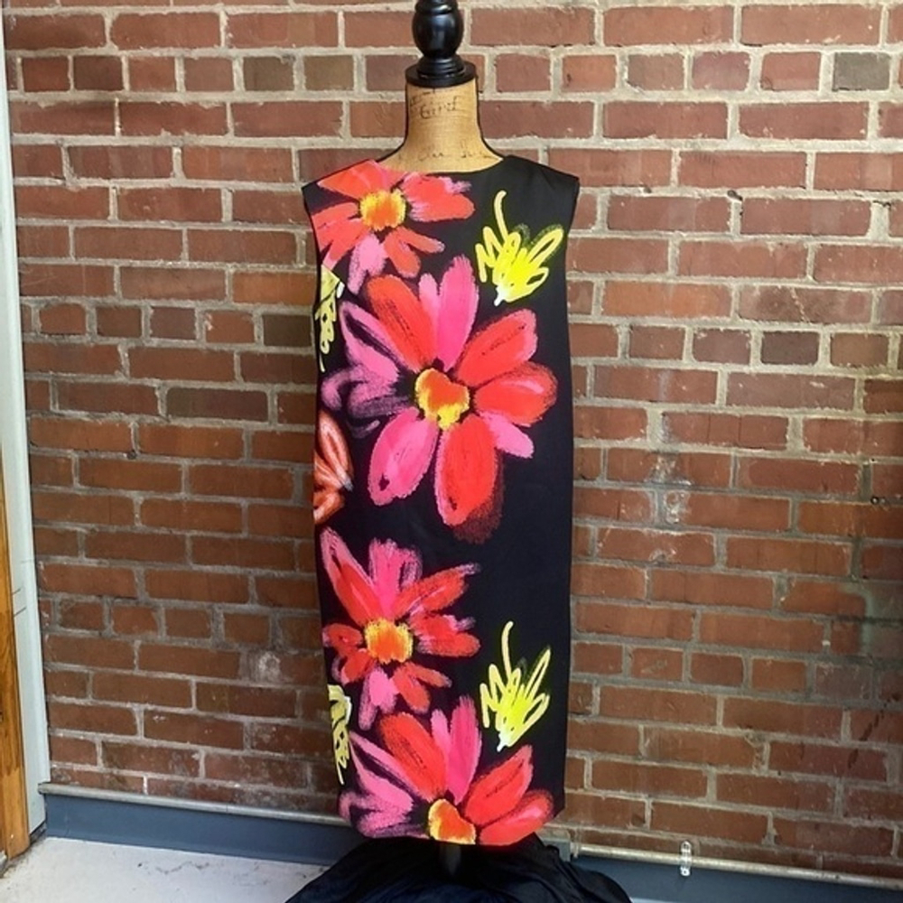 (1096) FLORAL dress with pockets IC by Connie K Size small